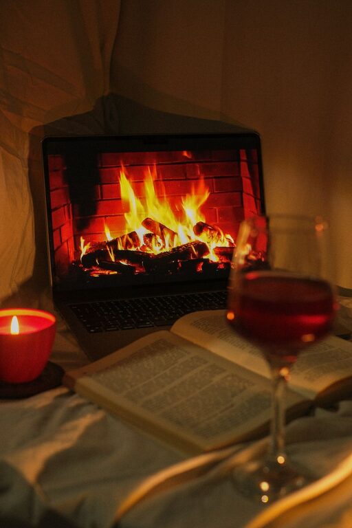 How to Plan a Relaxing Screen Light Evening