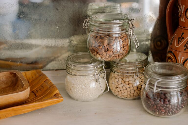 How to Plan Easy Meals From Pantry Staples